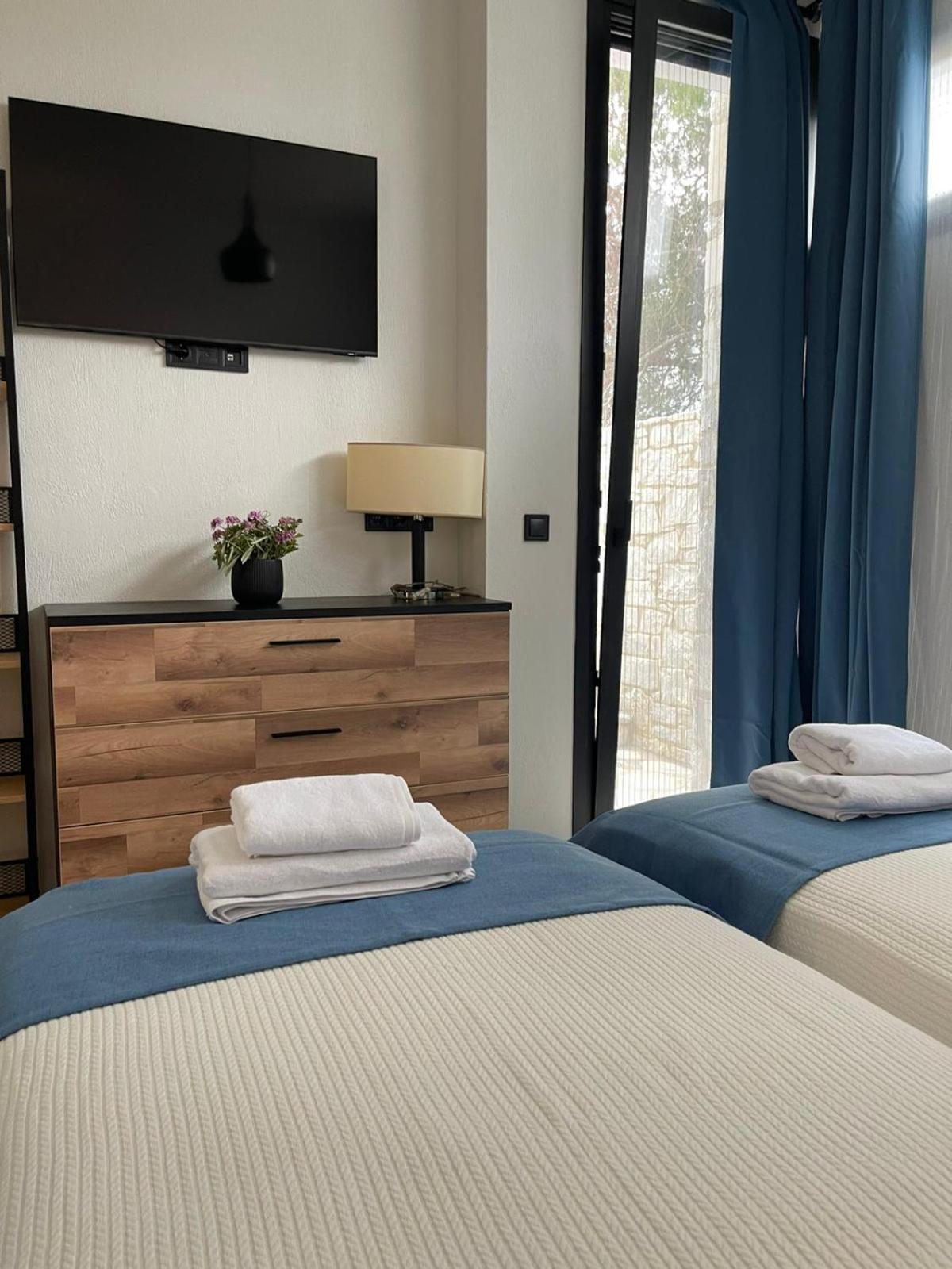 Allure Luxury Villas 3&4 Serenity Retreat Moni Evaggelistrias Dış mekan fotoğraf