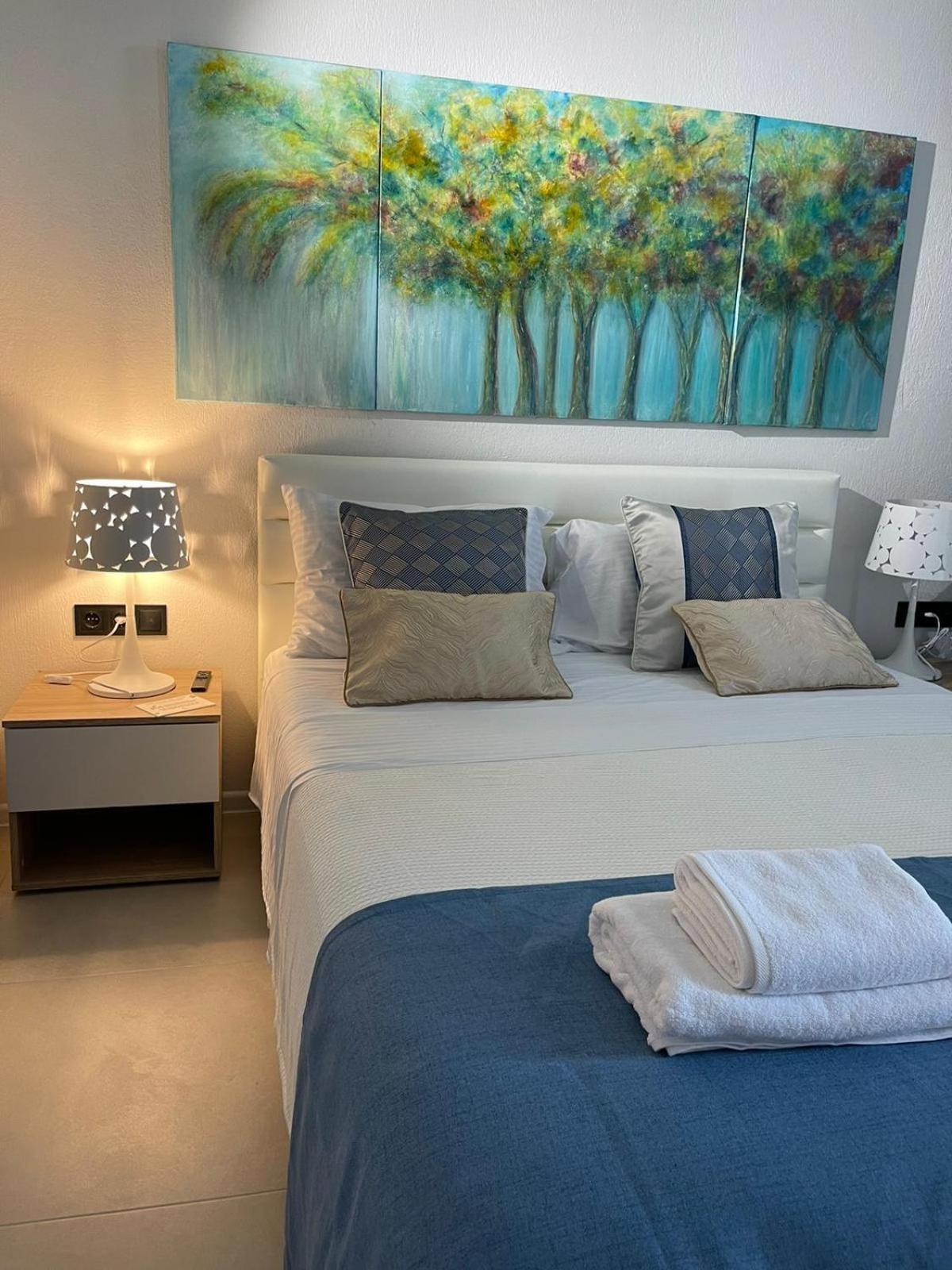 Allure Luxury Villas 3&4 Serenity Retreat Moni Evaggelistrias Dış mekan fotoğraf